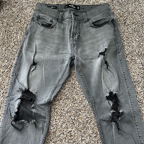 Hollister Jeans - Picture 2 of 5